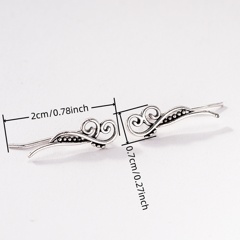 Women's Retro Bohemia Hollowed-Out Cloud Pattern Clip Earrings
